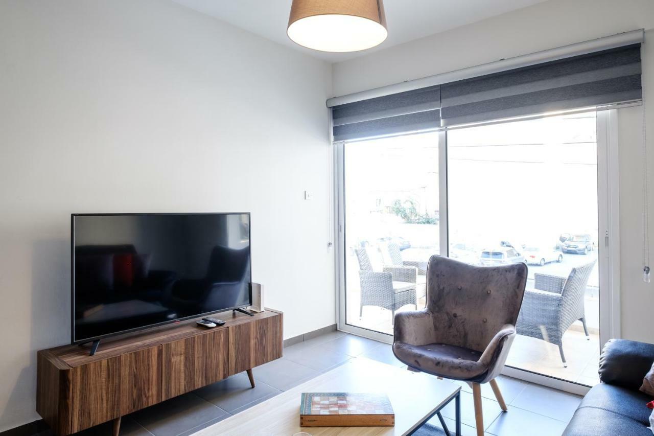 Ferienwohnung Book Me Now Central Flat Larnaka Exterior foto