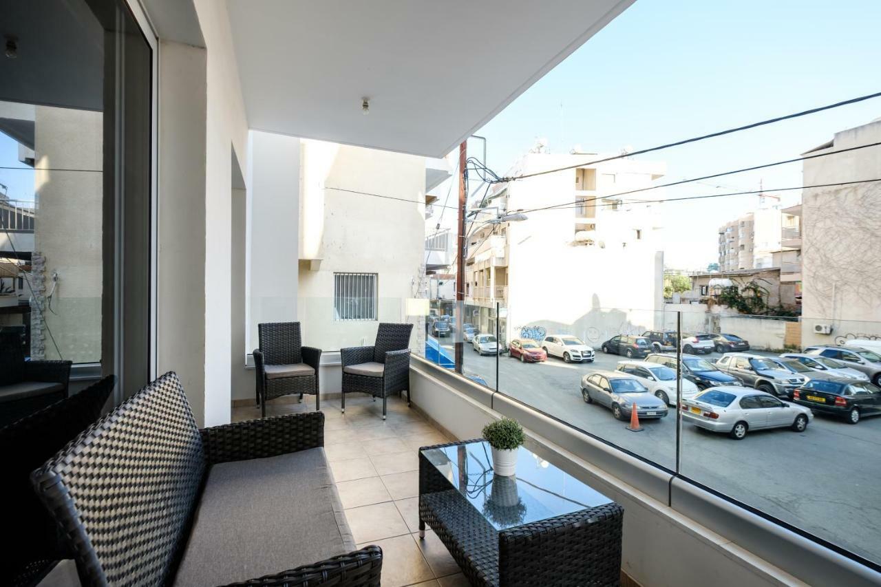 Ferienwohnung Book Me Now Central Flat Larnaka Exterior foto
